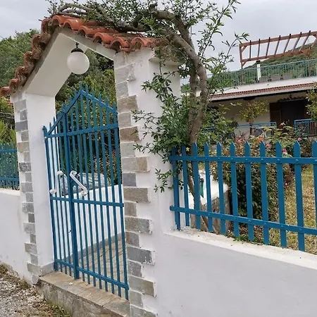 Lemon Tree Garden Near Mirtos Villa *