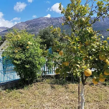 Villa Lemon Tree Garden Near Mirtos Divarata