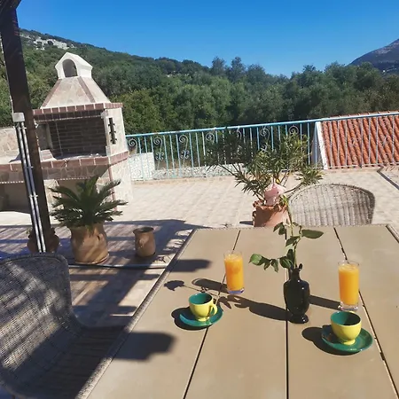 Villa Lemon Tree Garden Near Mirtos