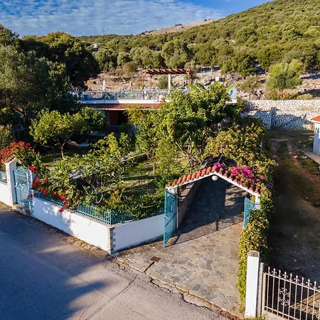Lemon Tree Garden Near Mirtos Villa