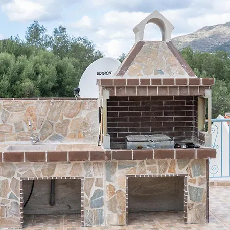 Villa Lemon Tree Garden Near Mirtos *