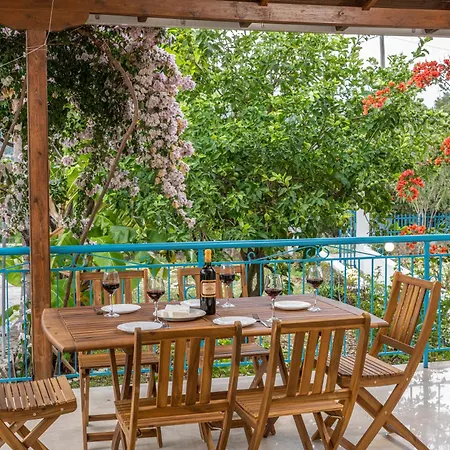 Lemon Tree Garden Near Mirtos Villa