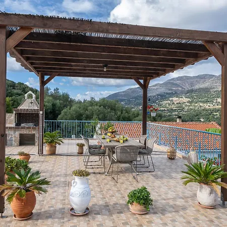 Villa Lemon Tree Garden Near Mirtos